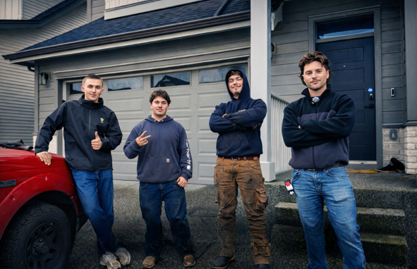 Summit Shine Team at Work